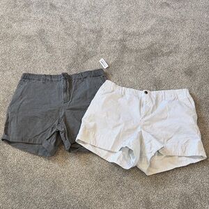 Old Navy Women's Gray and White Striped Shorts